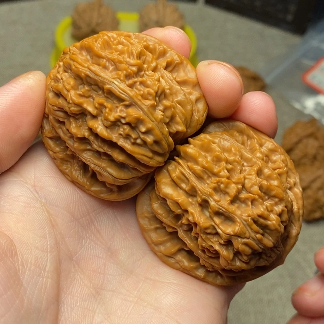 文玩核桃吊坠四座楼46微修打底