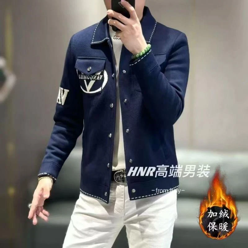 欧洲站春秋季胸前口袋线条字母提花排扣修身弹力免烫针织夹克外套