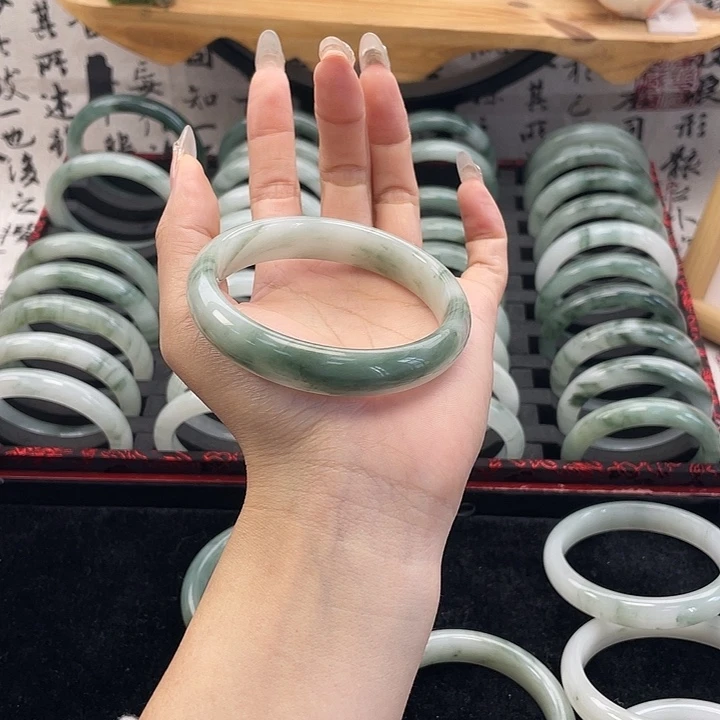 石英质玉未镶嵌手镯2112