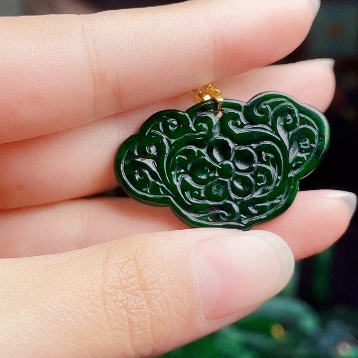 翡翠银S925镶嵌颈饰多样性