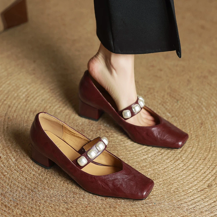 美拉德复古酒红色浅口低跟单鞋女法式方头粗跟珍珠玛丽珍小皮鞋女