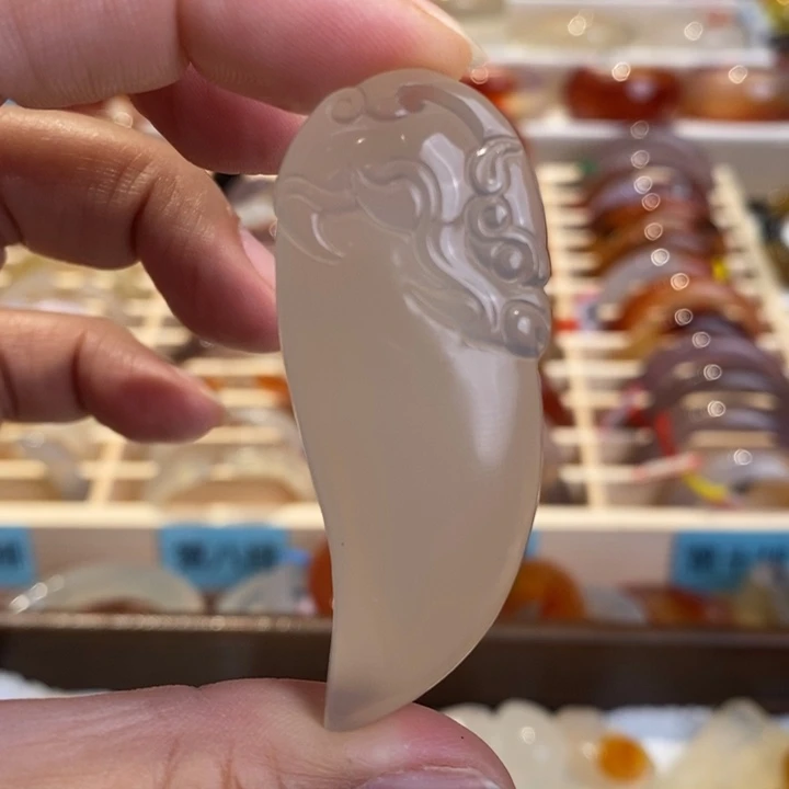 手镯玛瑙/玉髓未镶嵌