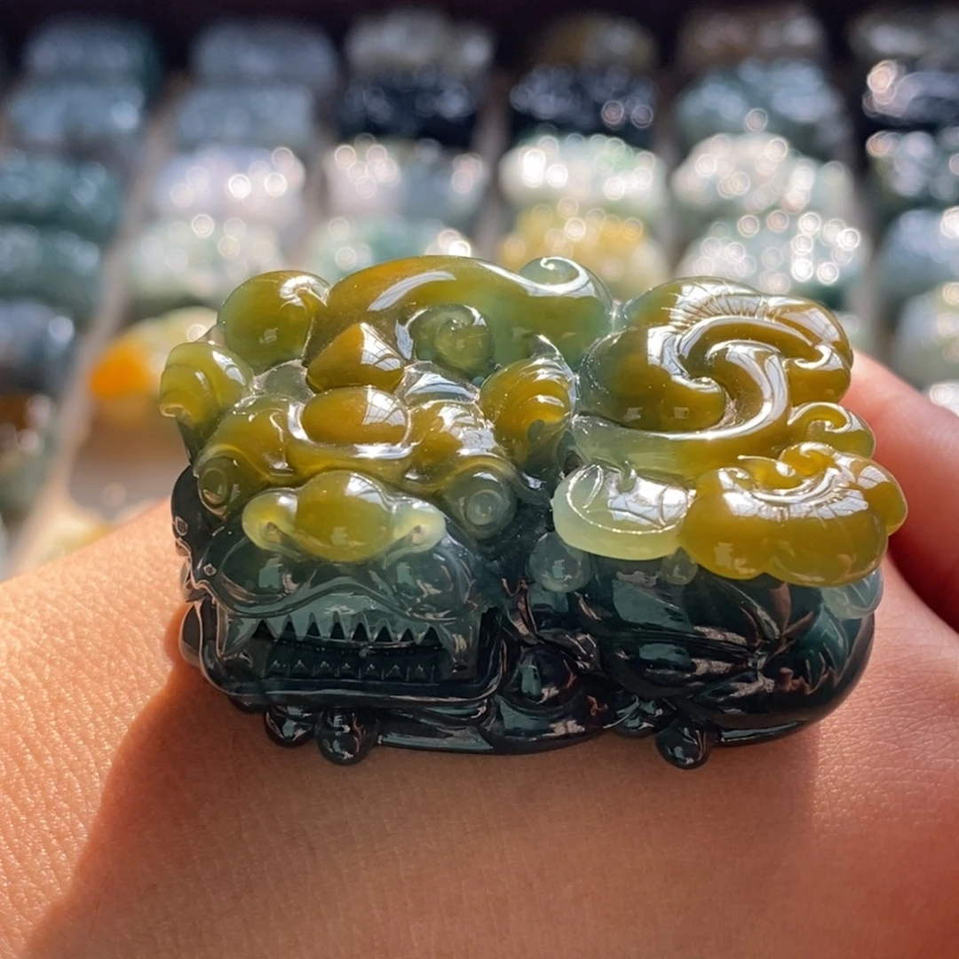 翡翠未镶嵌颈饰天然翡翠貔貅吊坠