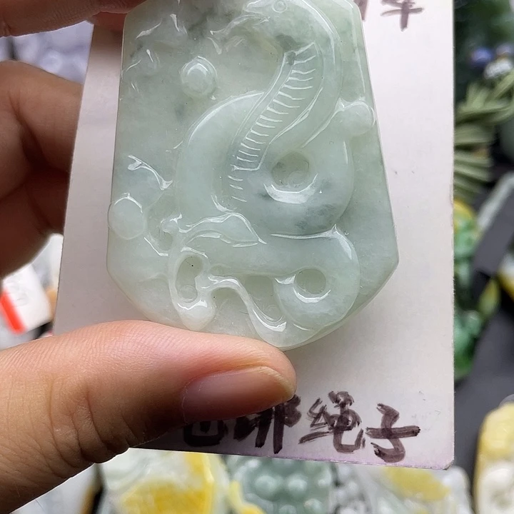 颈饰未镶嵌翡翠天然翡翠
