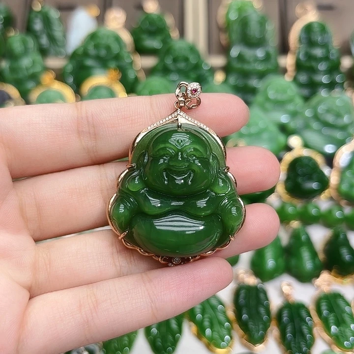 和田玉（碧玉）18K金镶嵌颈饰