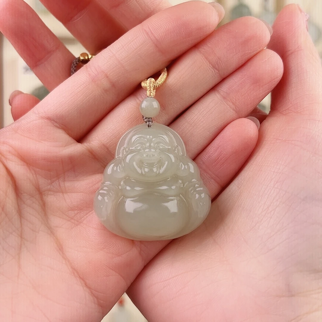 用***0和田玉未镶嵌颈饰