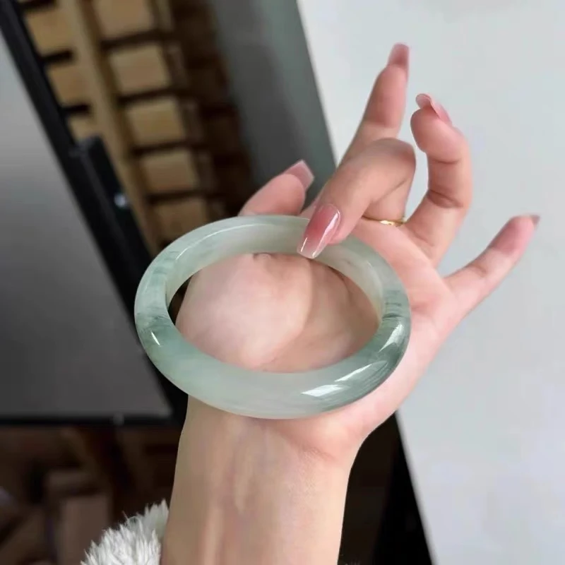 玉遇缘精美文玩手镯T-1389