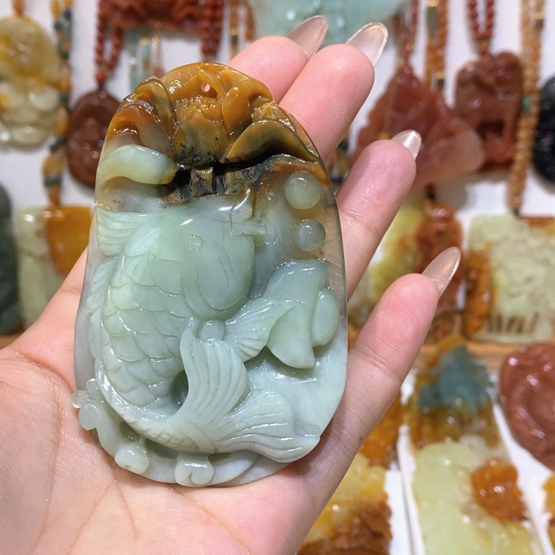 蛇纹石玉未镶嵌颈饰