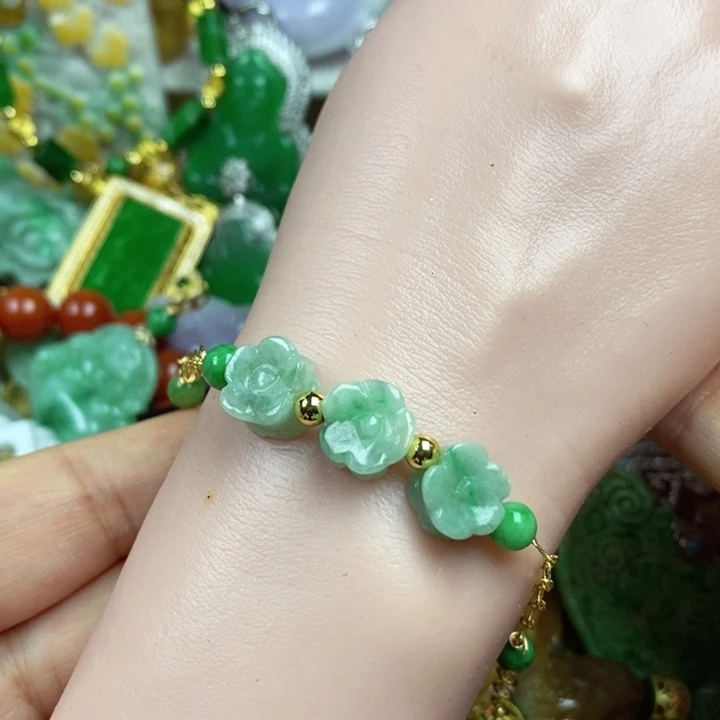 吊坠(赠链)未镶嵌翡翠