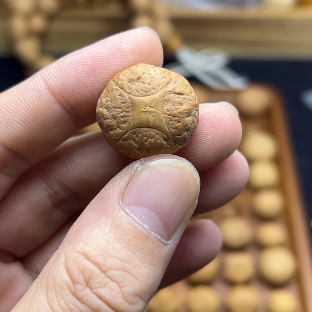 手串凤眼菩提21.8麒麟眼厚度16.4