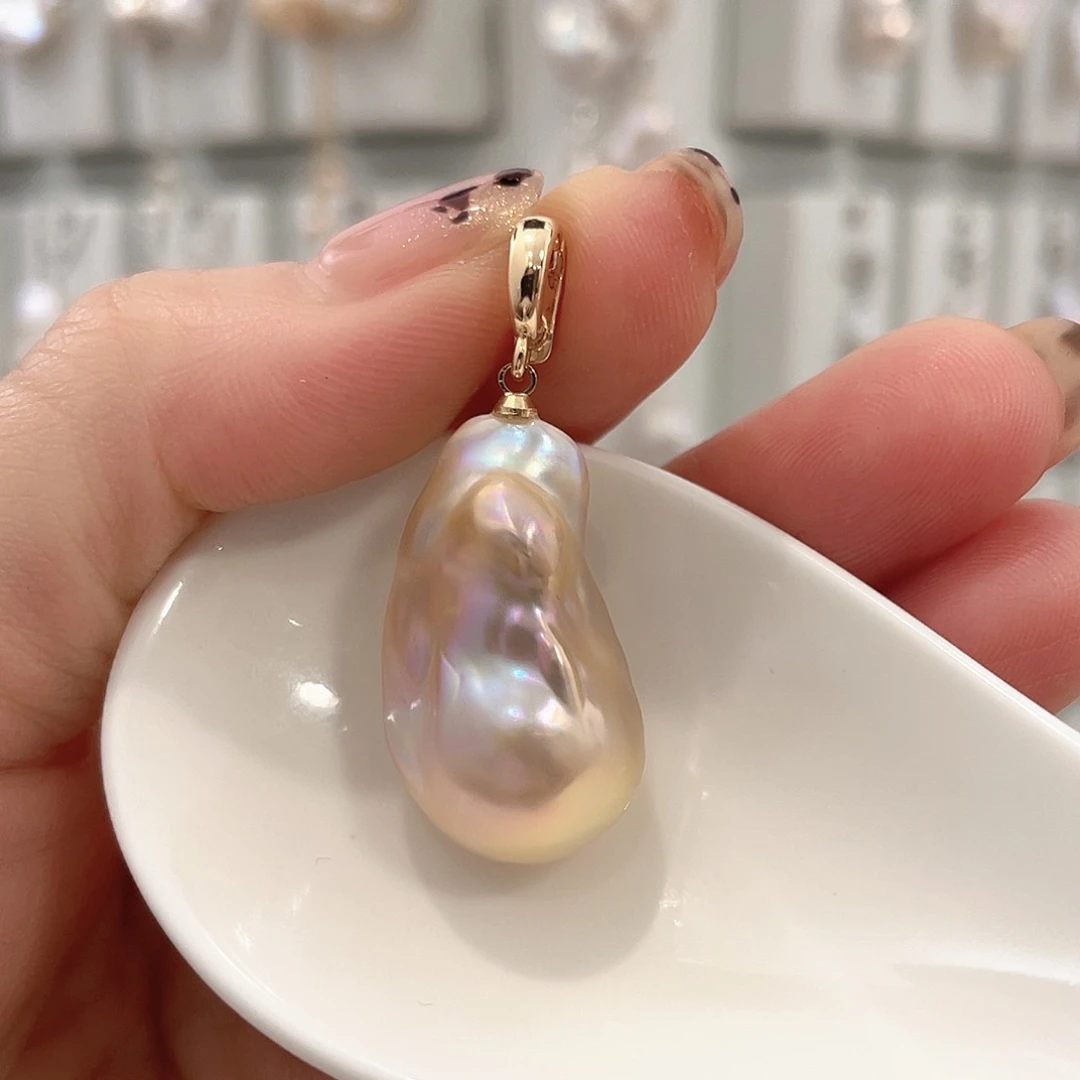 颈饰未镶嵌淡水珍珠