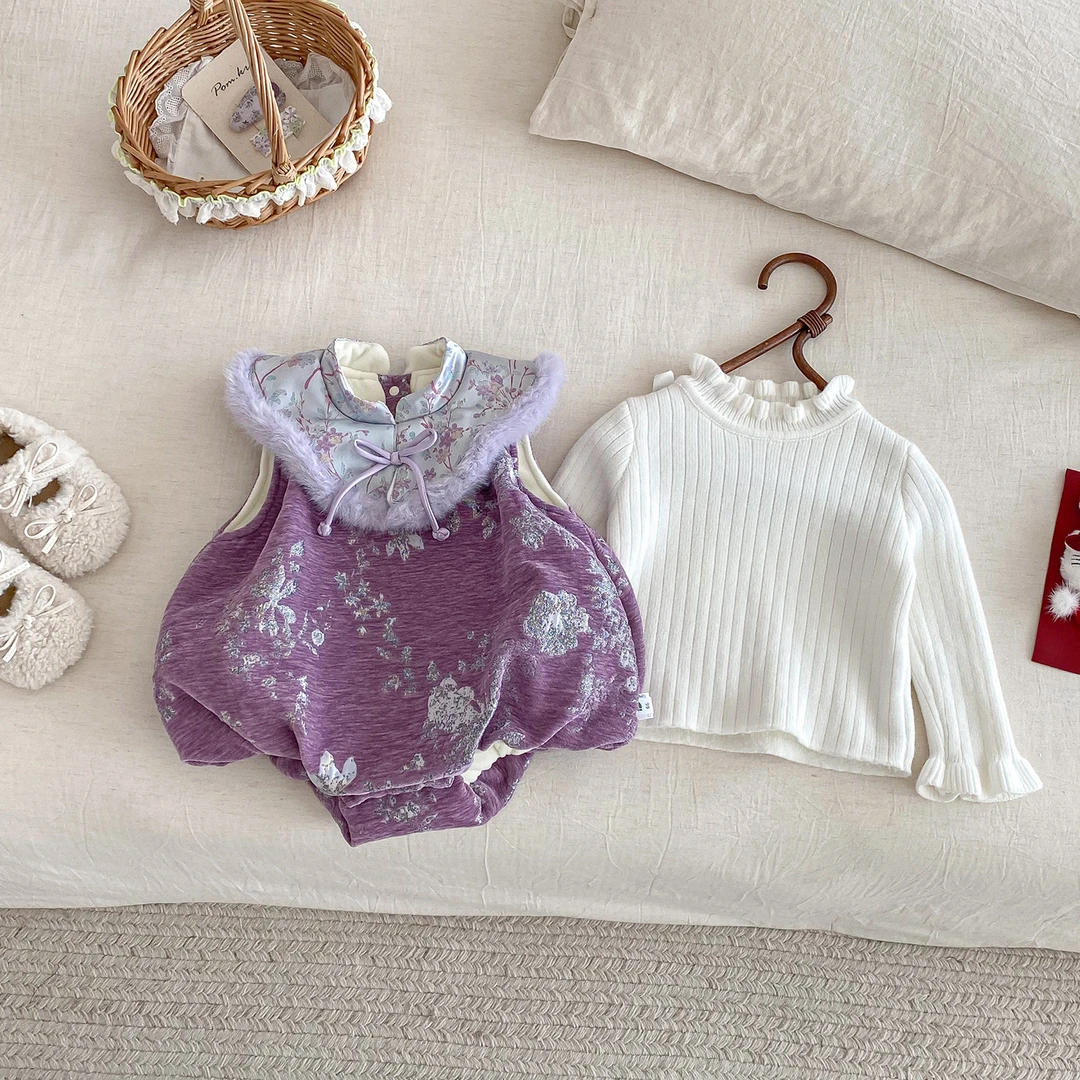 冬季新款婴幼儿加绒加厚新中式哈衣套装女宝连体衣毛衣两件套