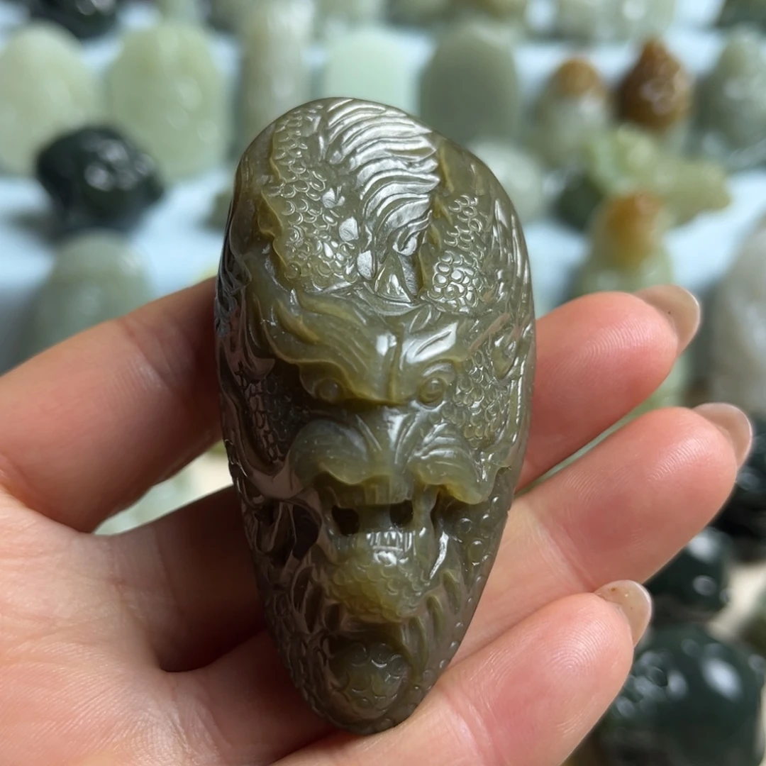 和田玉未镶嵌把件