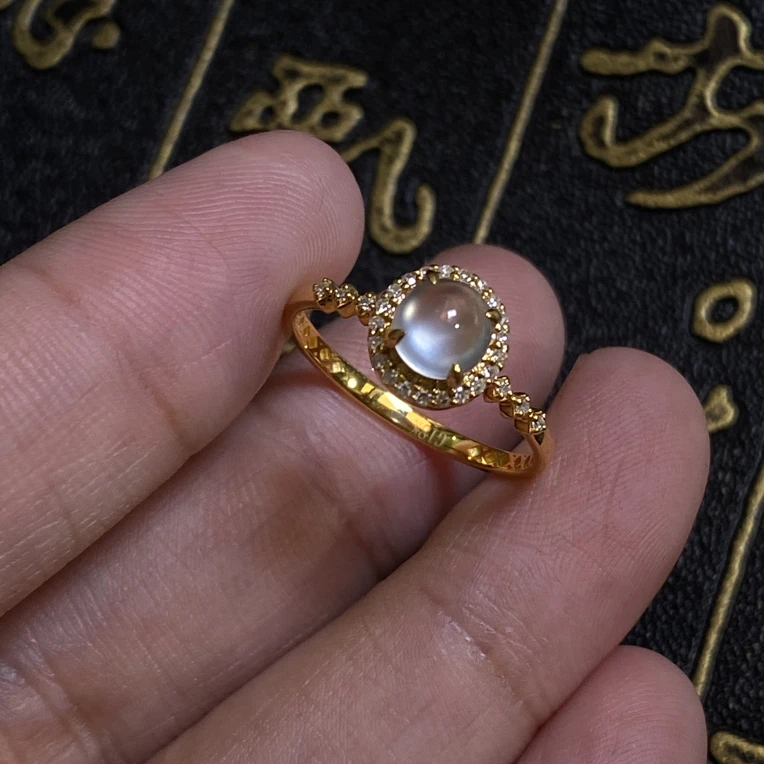 18K金镶嵌玻璃钢翡翠戒指