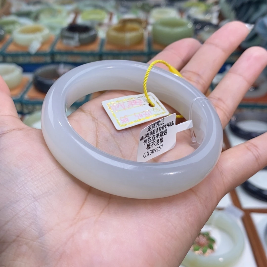 和田玉未镶嵌手镯和田玉冰底紫白55