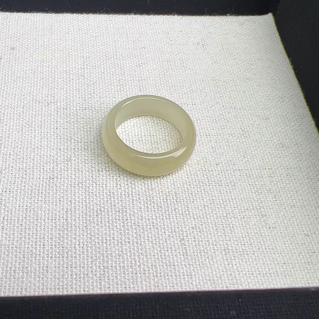 和田玉戒指未镶嵌13号金糖