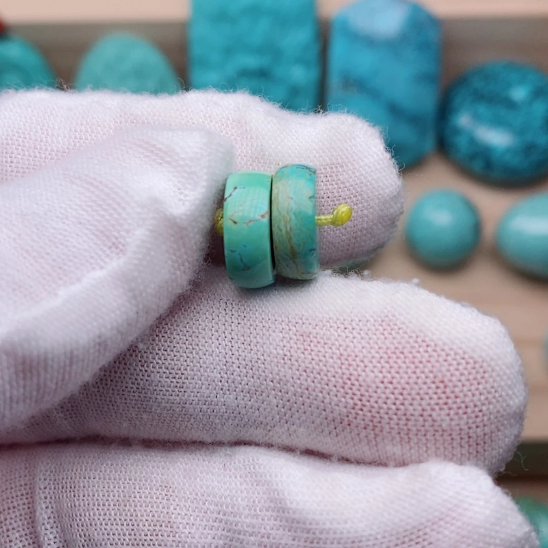 绿松石未镶嵌挂件