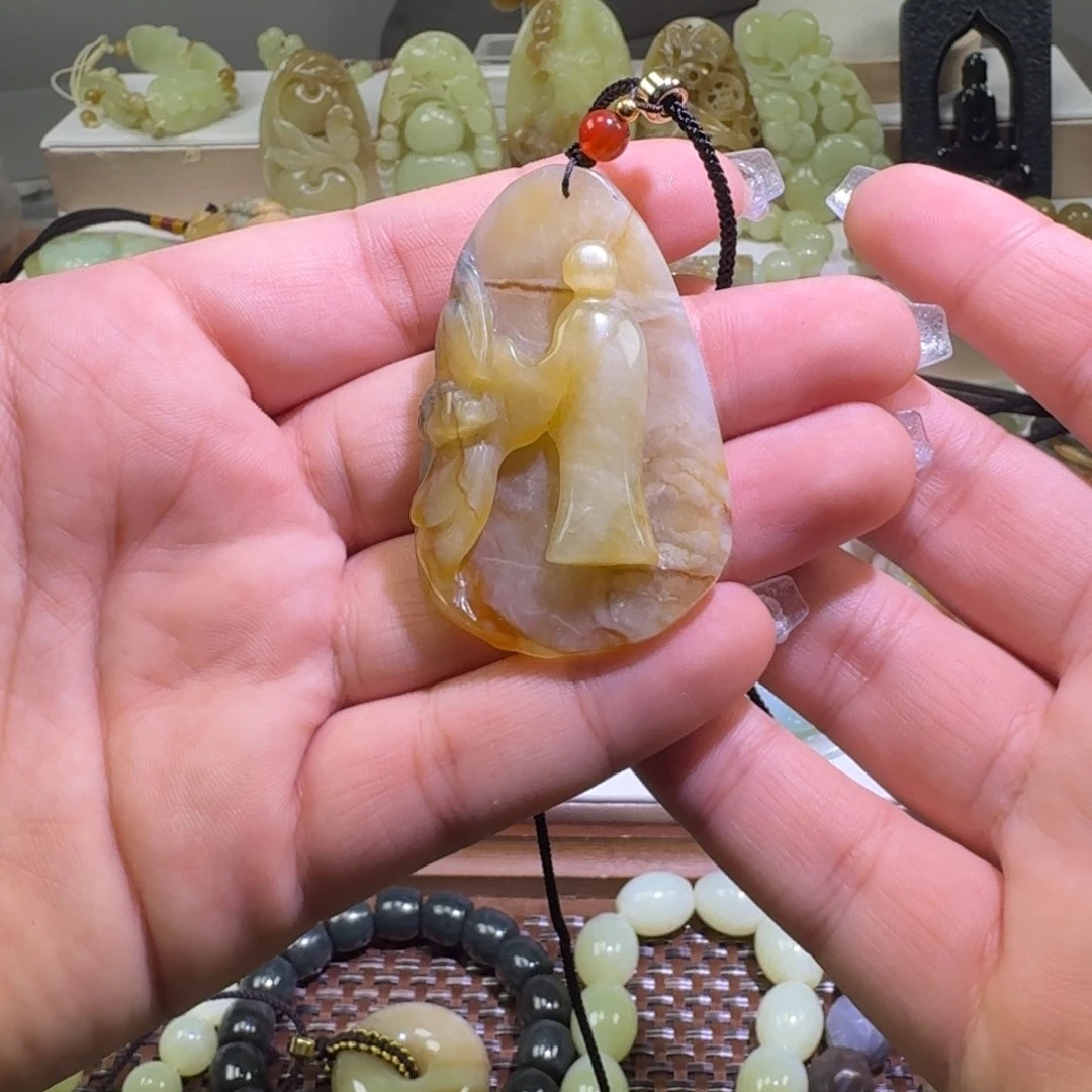 蛇纹石玉未镶嵌颈饰