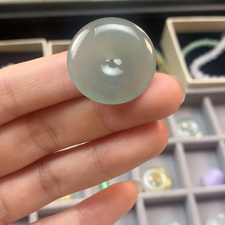 翡翠未镶嵌颈饰天空蓝平安扣