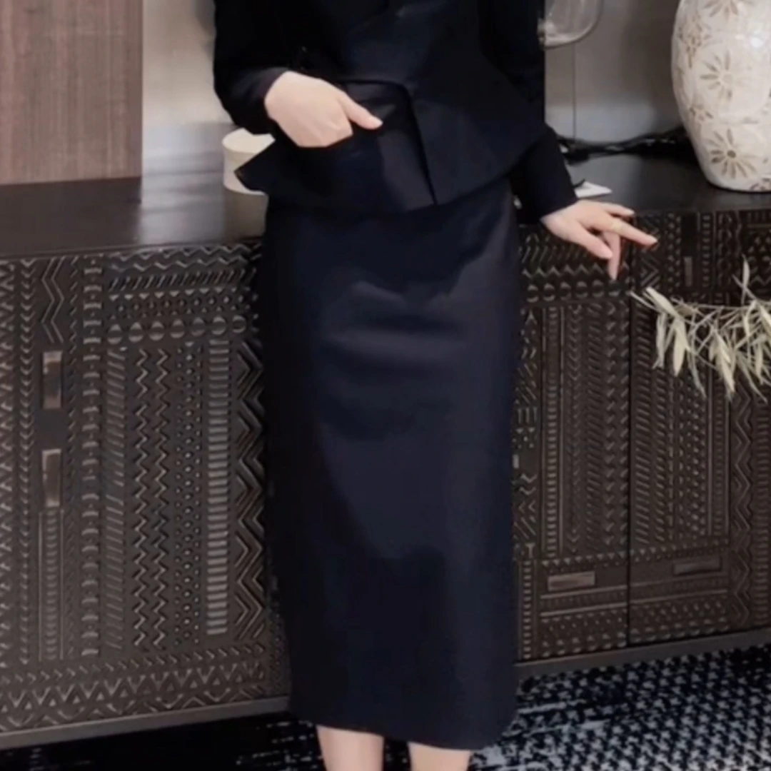 VV&AA 秋季新款设计感气质百搭半裙 T0146