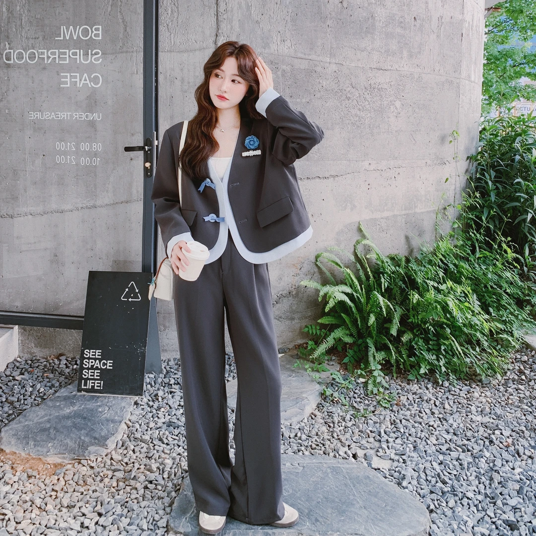 大方得体穿搭一整套女早秋气质飘带假两件西装外套阔腿裤两件套