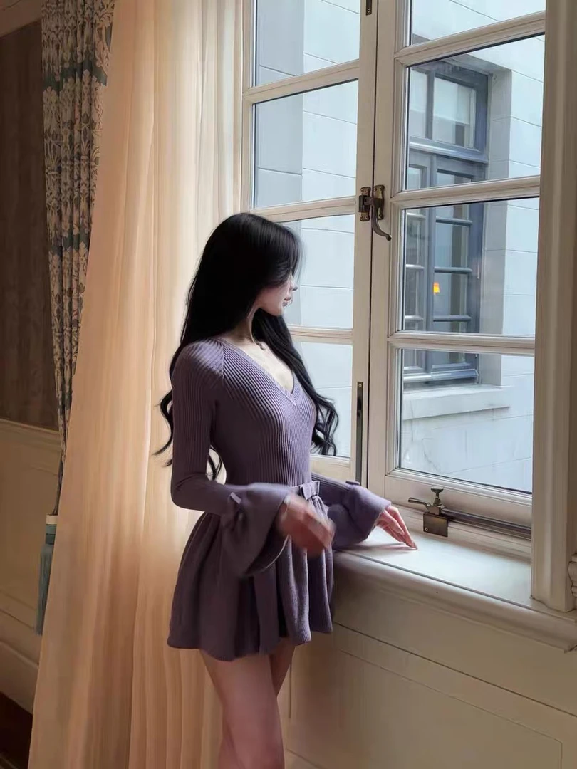 <<No退NO换>>性感纯欲V领修身褶皱波浪设计感蝴蝶结针织连衣裙