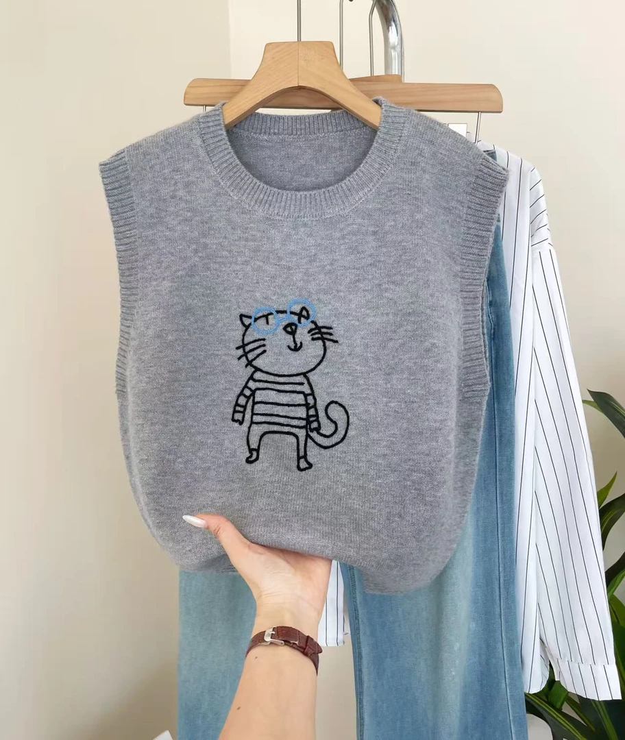 经典刺绣小猫咪毛衣马甲背心女内搭叠穿坎肩可爱减龄学生无袖毛衣