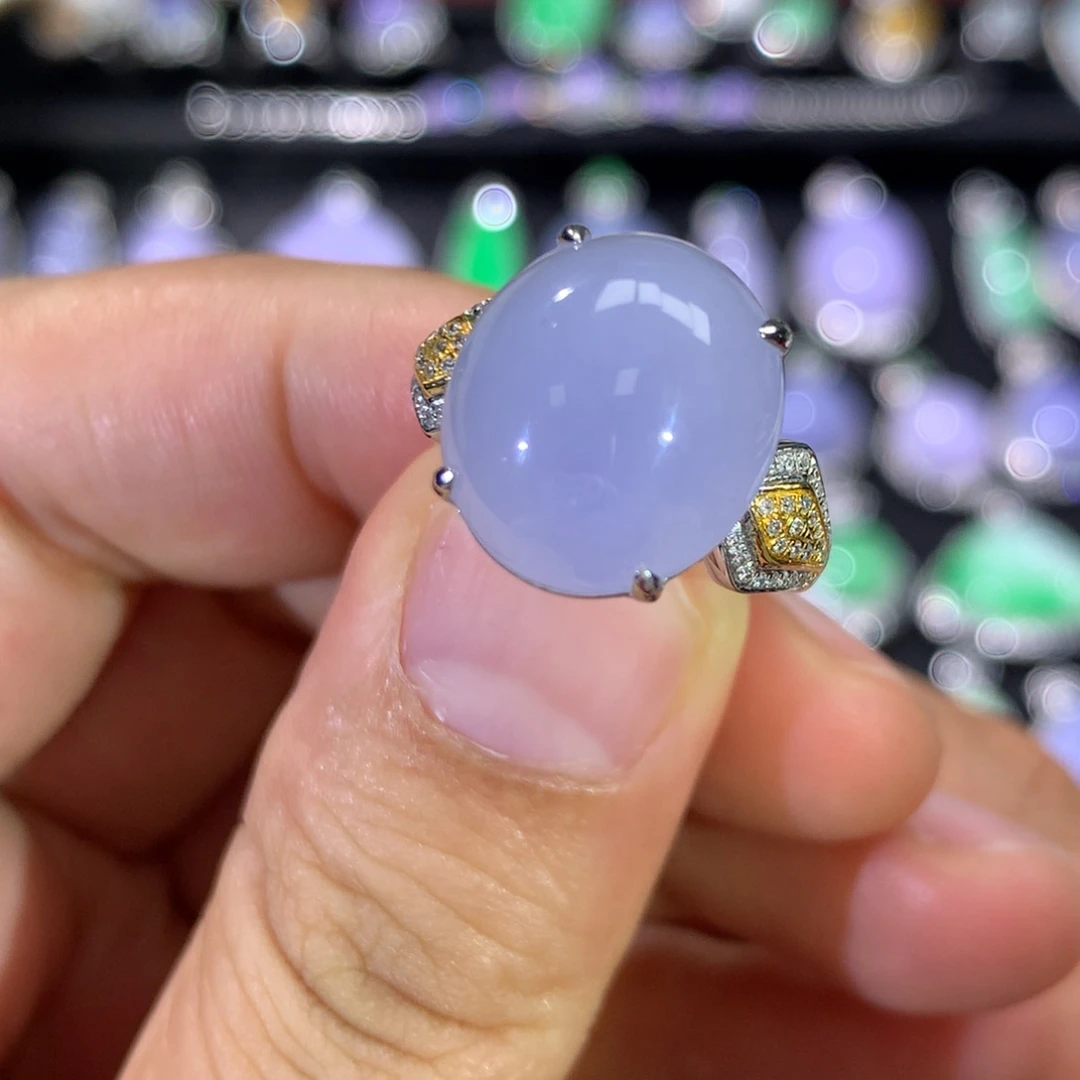 翡翠18K金镶嵌戒指签收后48小时鉴赏期