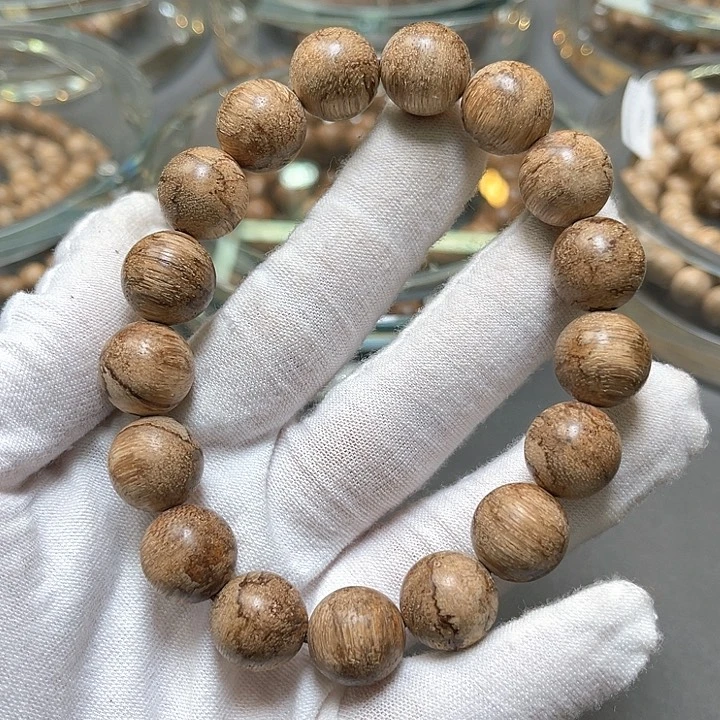 沉香手串达拉干百年土沉碳化老料1.3/12克➕