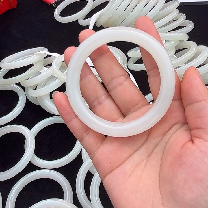 手链未镶嵌和田玉