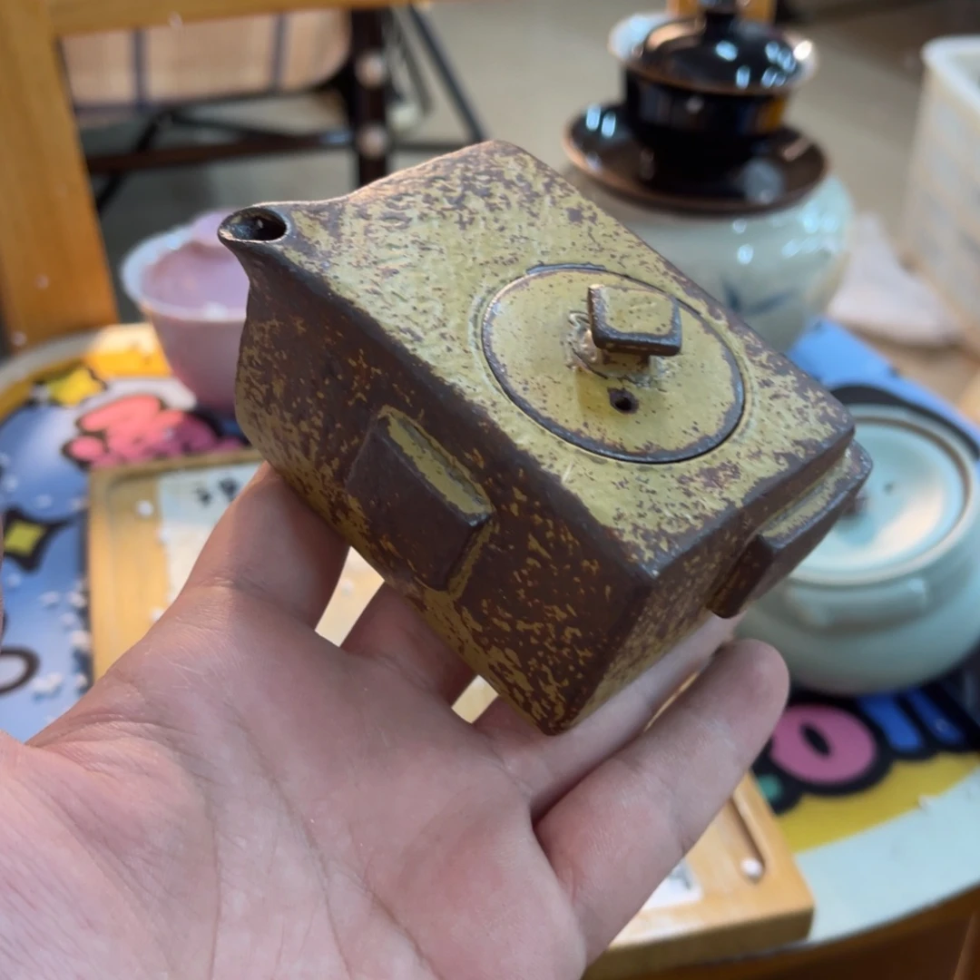 紫砂陶瓷茶具微瑕介意勿拍大**?