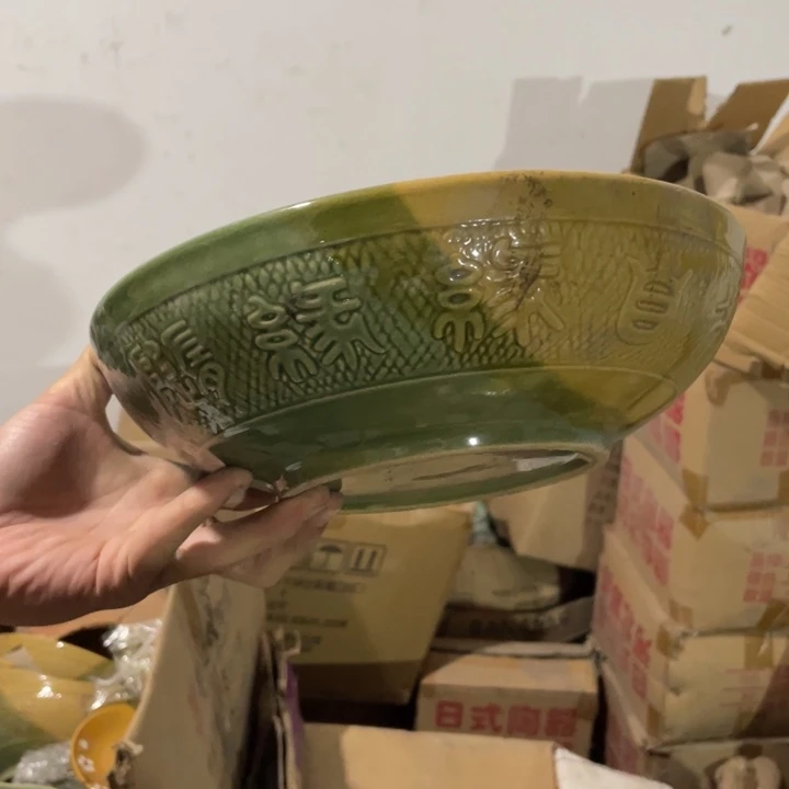 摆件盘子碗都有好便宜实在