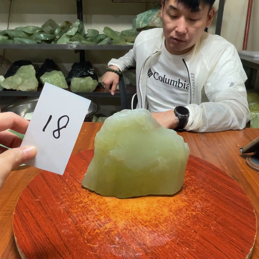 蛇纹石玉未镶嵌原石18