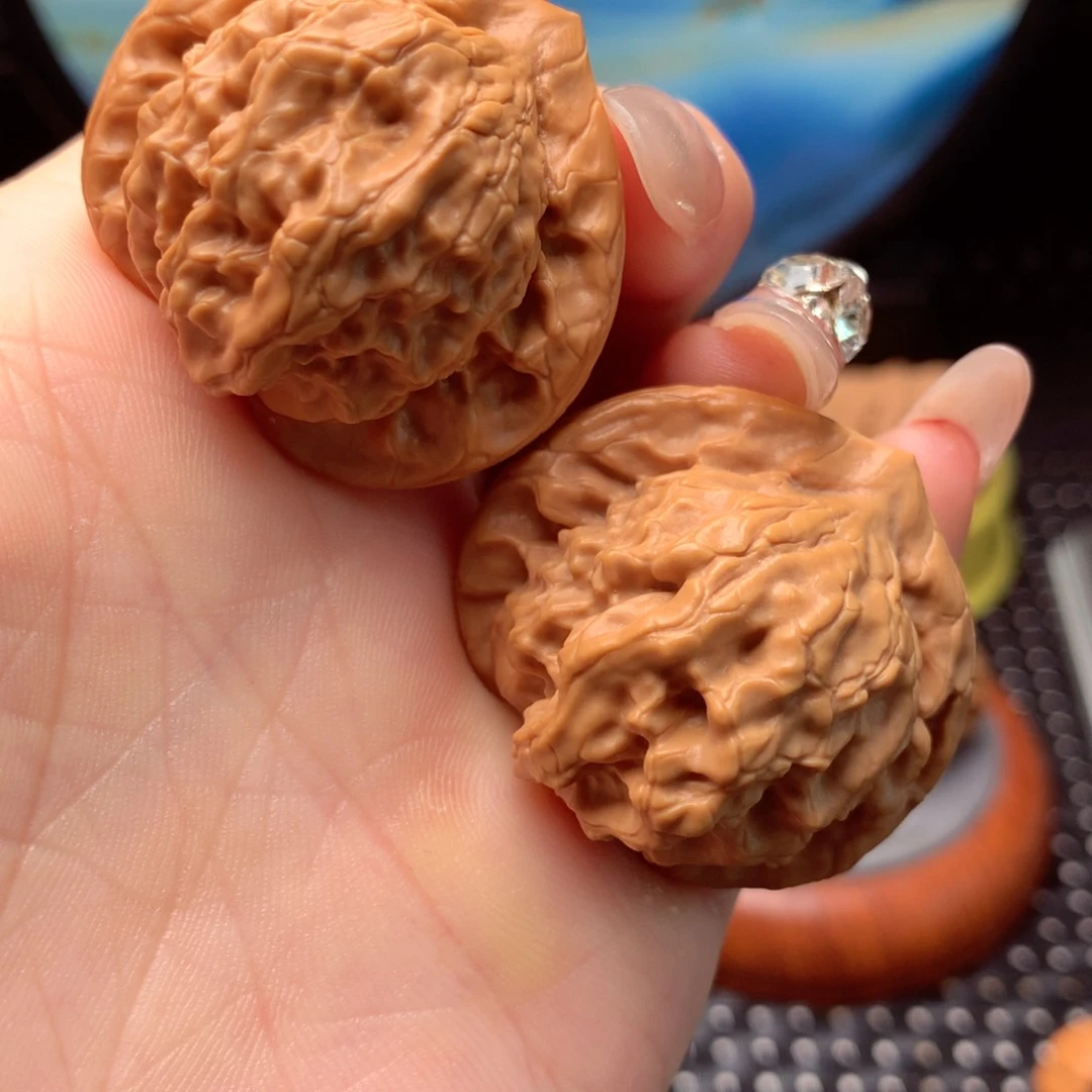 文玩核桃吊坠图图。 6号