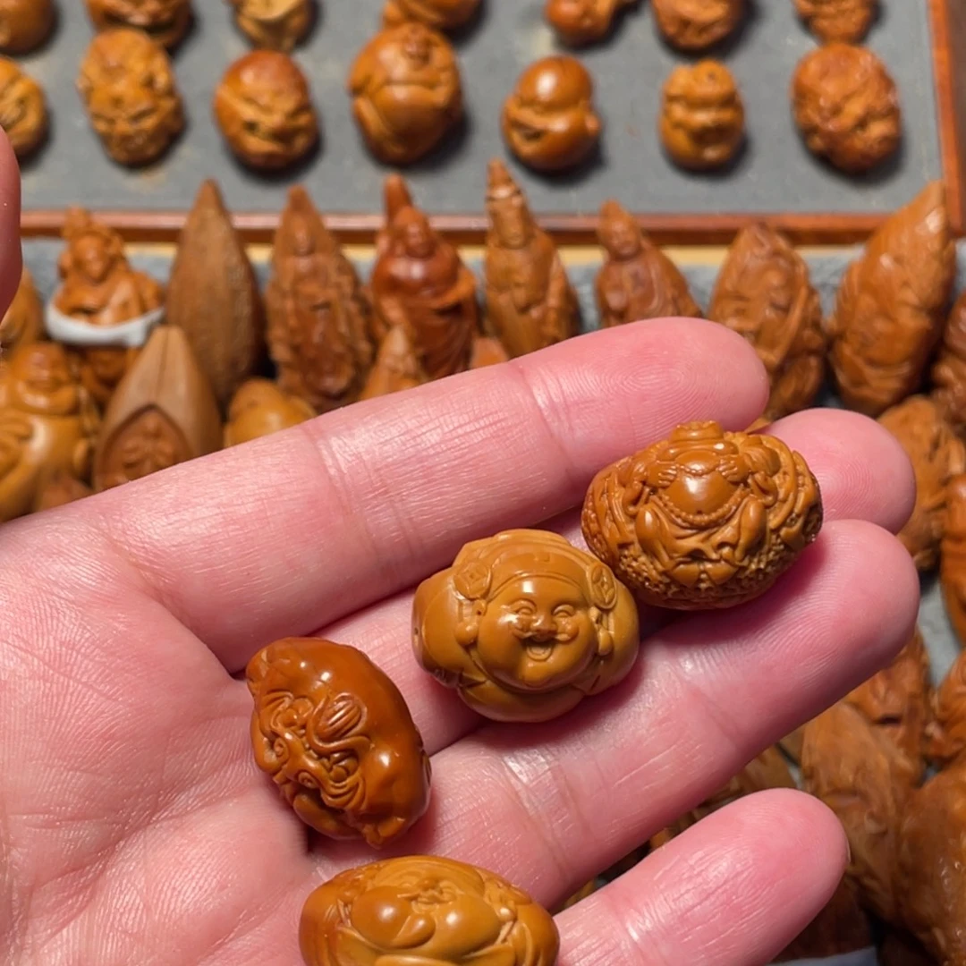 一***雨手串/手链橄榄核顶珠4个