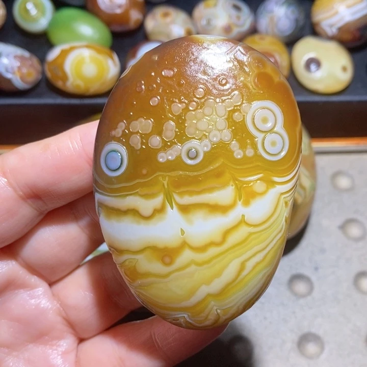 未镶嵌玛瑙/玉髓珠宝半成品65