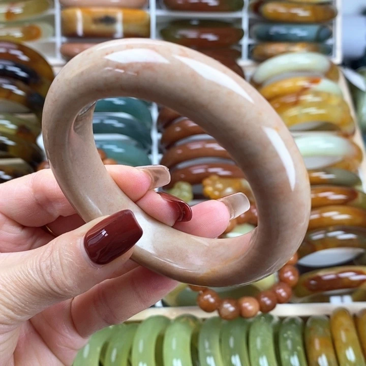 蛇纹石玉手镯未镶嵌56