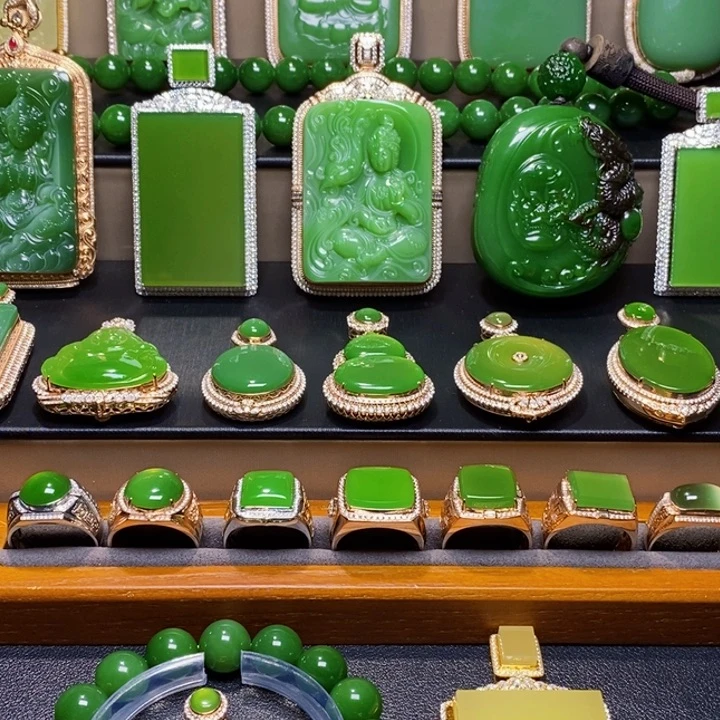 吊坠(不含链)18K金镶嵌和田玉