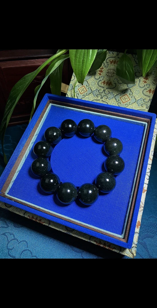 【星泽臻藏】和田玉塔青圆珠手串