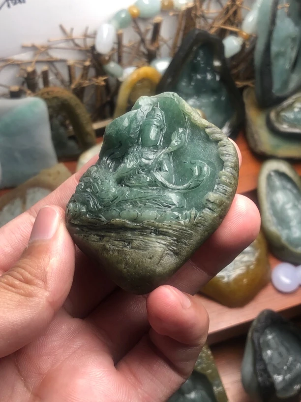 缅甸天然翡翠A货定制文殊菩萨