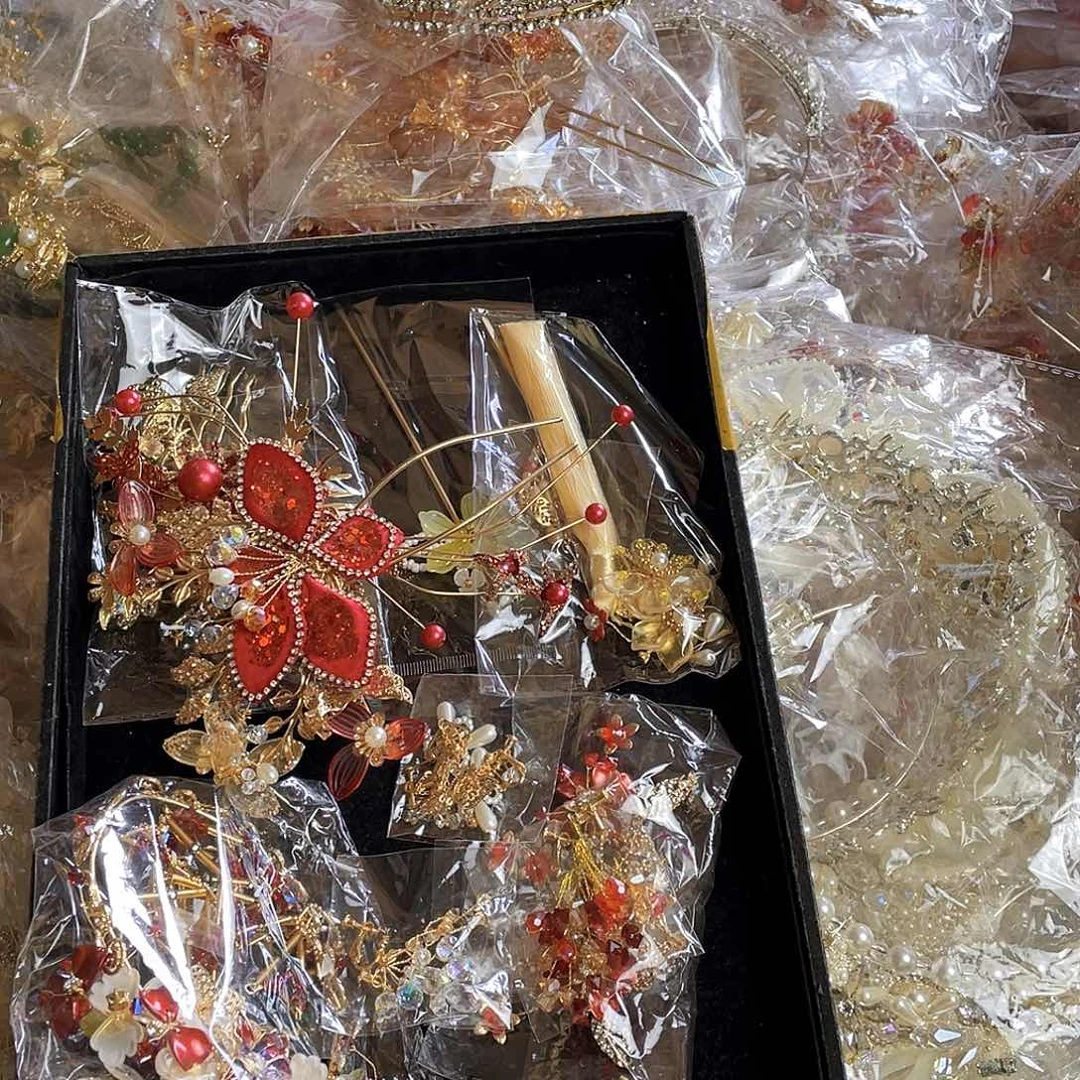 混合材质新娘头饰不退换不售后默认瑕疵