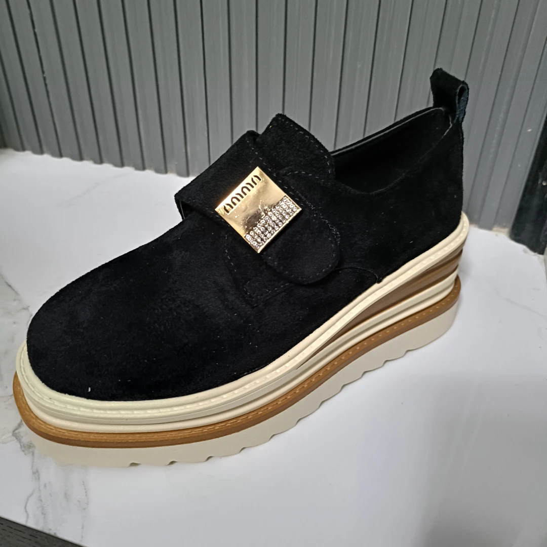 女鞋新款时尚休闲鞋爆款