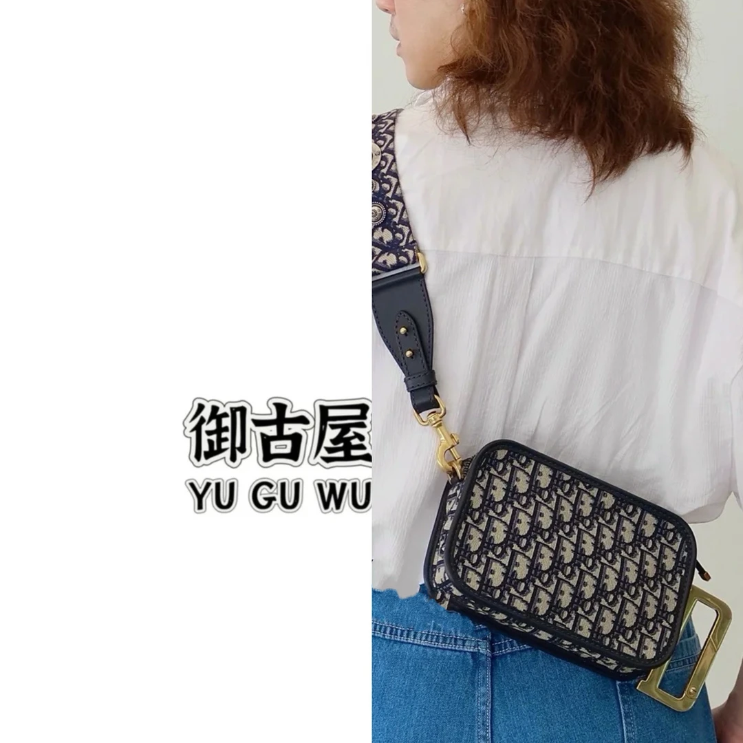 95新 DIOR/迪奥 御古屋/64507/秀款相机手拿包 后配肩带