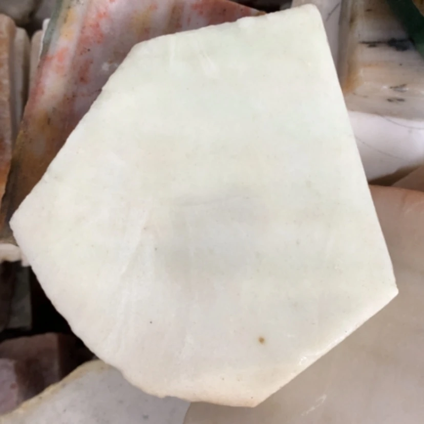 【闪购商品】未镶嵌手镯（圆镯）石英岩玉奶绿