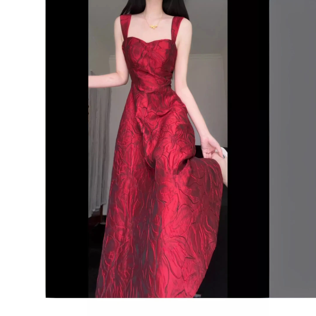 新娘结婚敬酒服婚礼订婚连衣裙酒红色复古气质显瘦小众设计师夏季