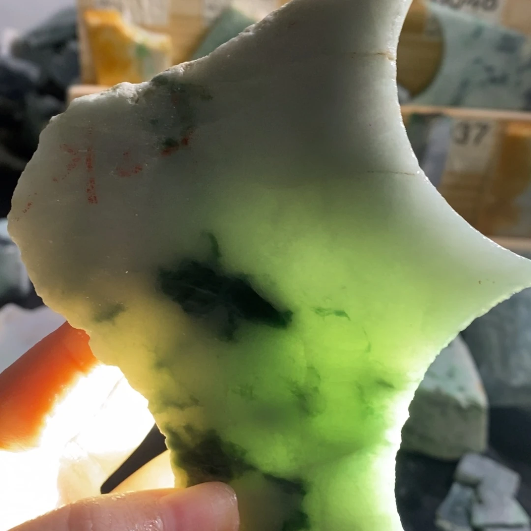 颈饰未镶嵌翡翠天然翡翠