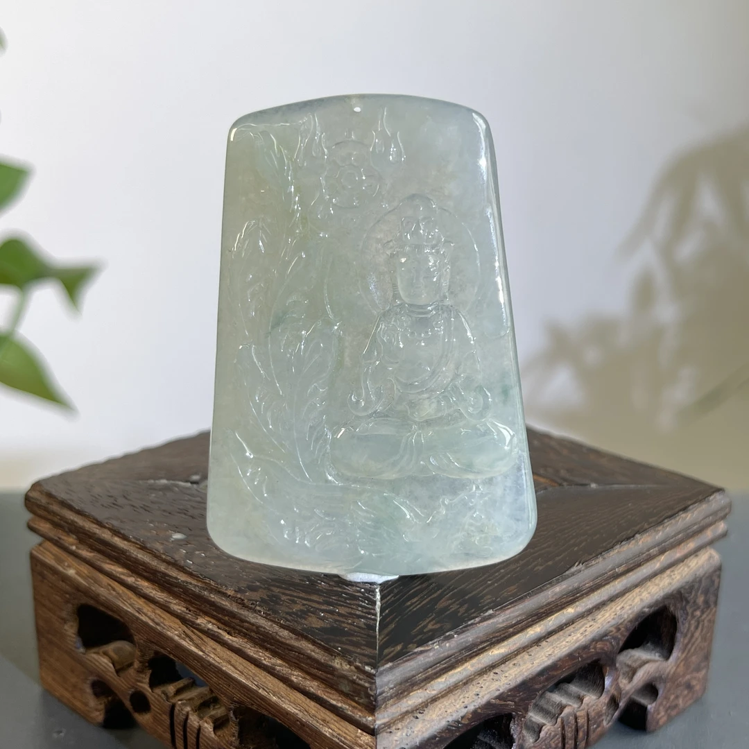 JGB29-102  天然缅甸A货翡翠  御龙观音