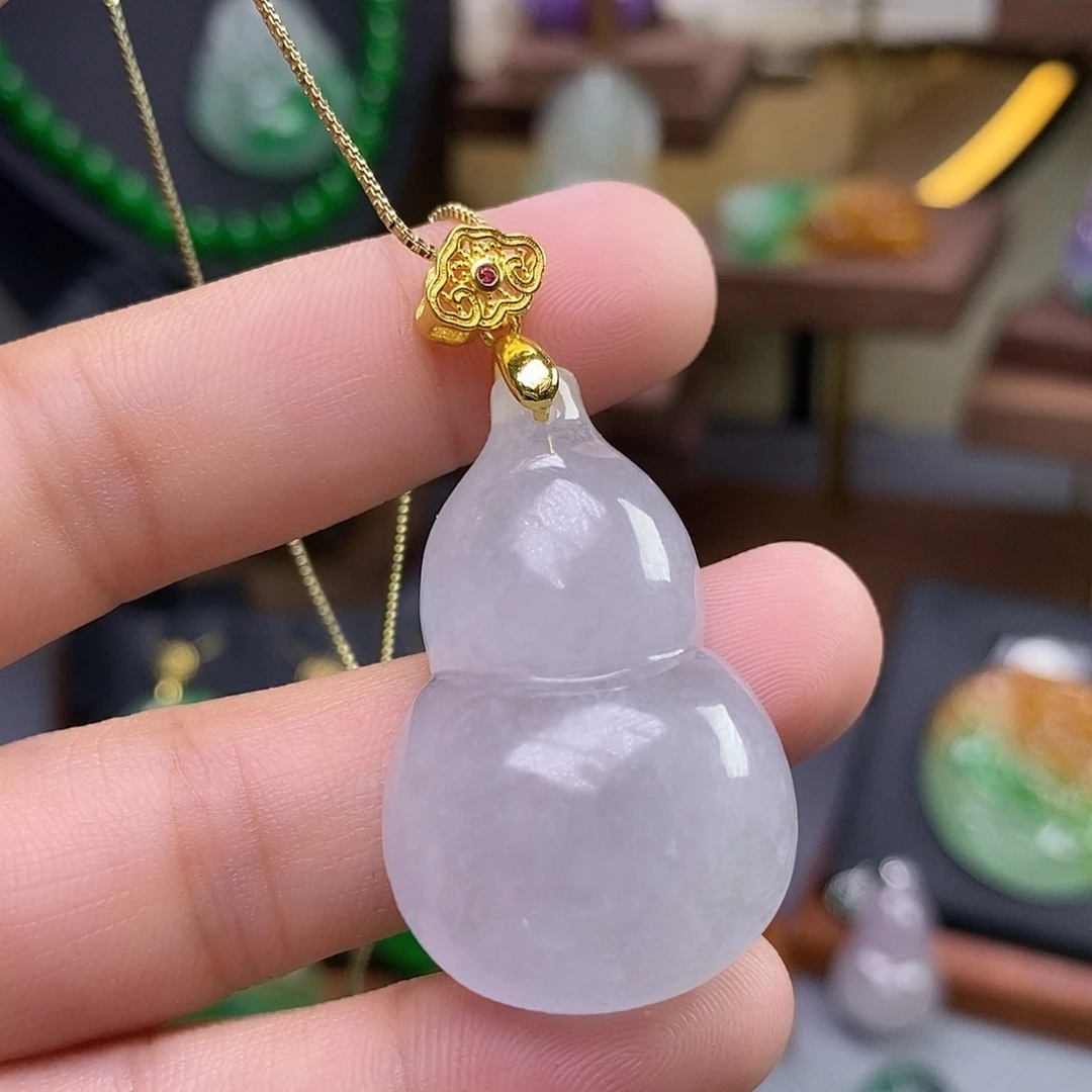 吊坠(赠链)未镶嵌翡翠