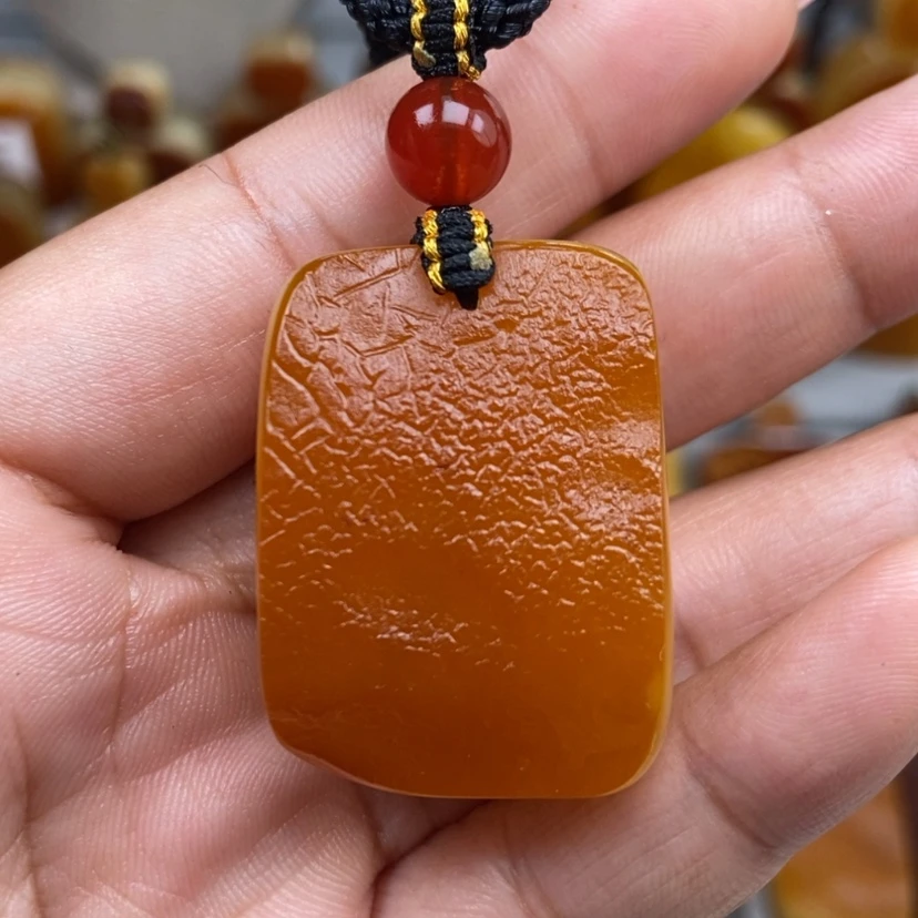 【闪购商品】琥珀颈饰未镶嵌