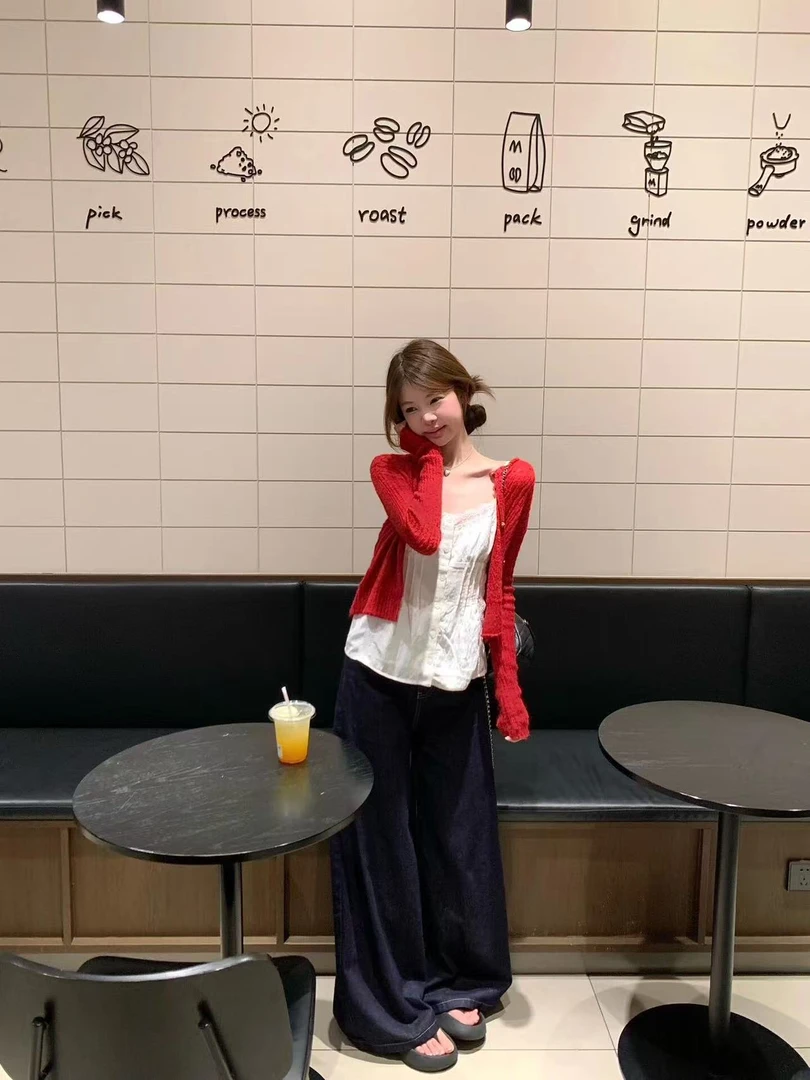 2025秋季新款韩系红色针织衫开衫辣妹花边收腰吊带背心牛仔裤套装